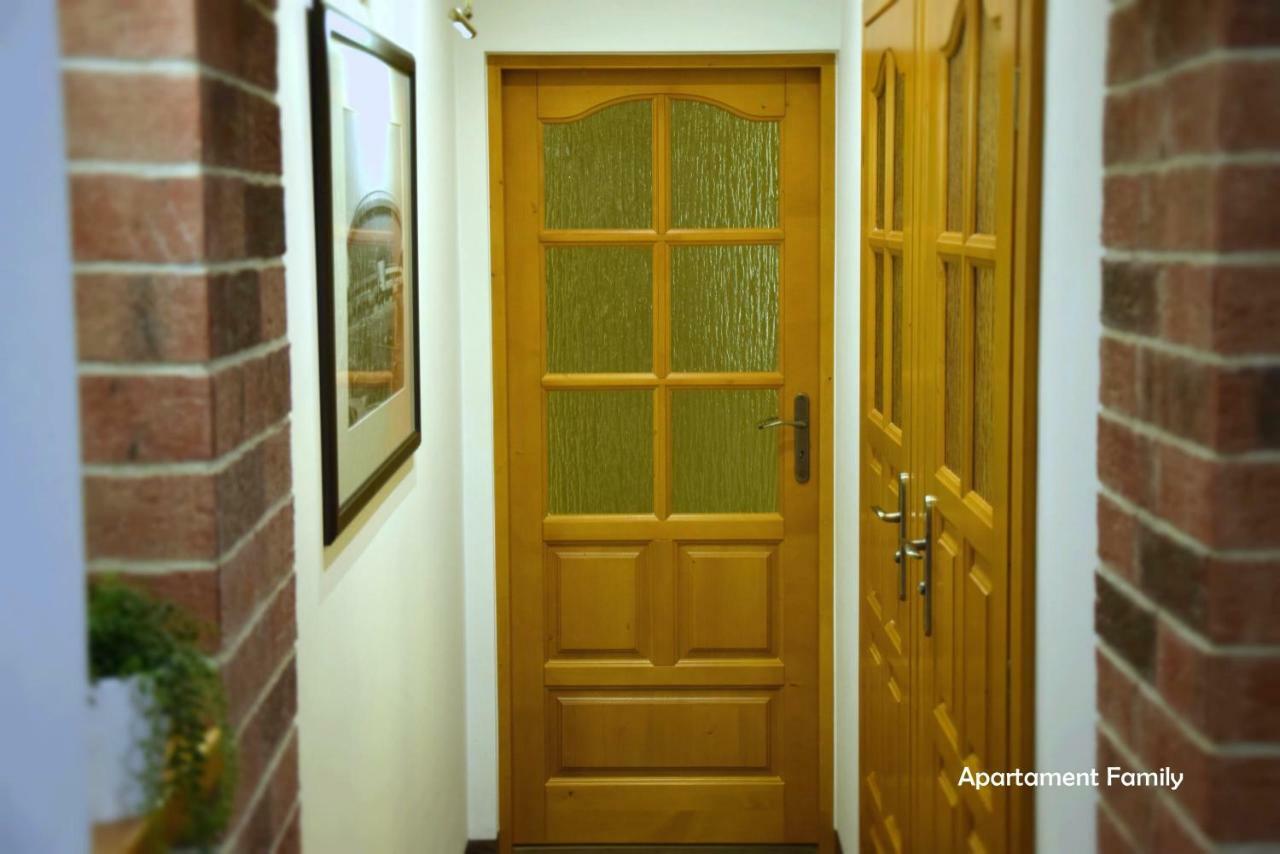 Bialy Dom - 2 Bedrooms Katowice Exterior photo