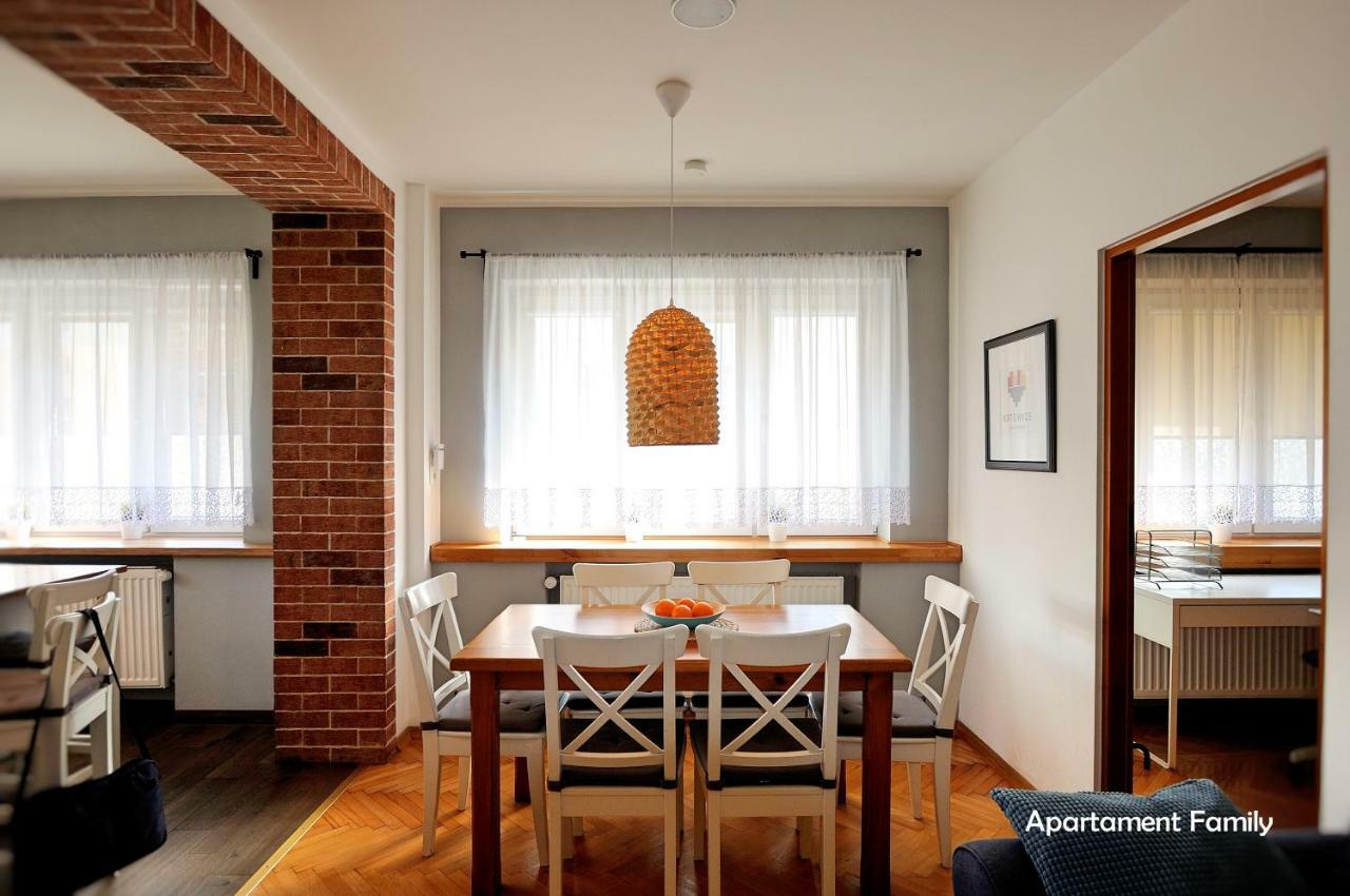 Bialy Dom - 2 Bedrooms Katowice Exterior photo